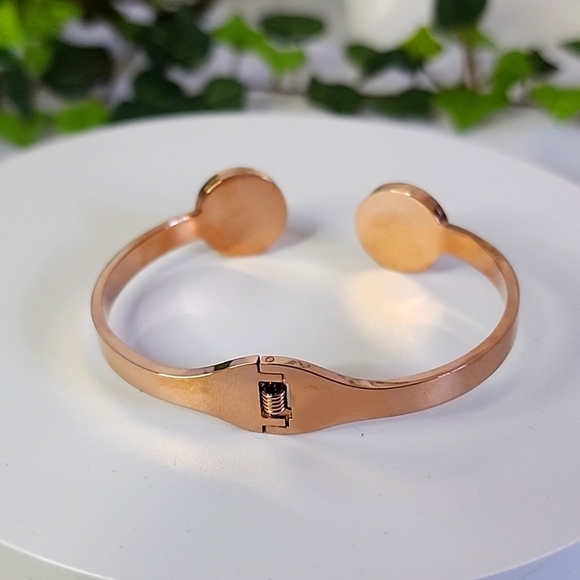 Rose Gold Stainless steel Hinhe Open Cuff Bracelet with Red - Picture 7 of 7